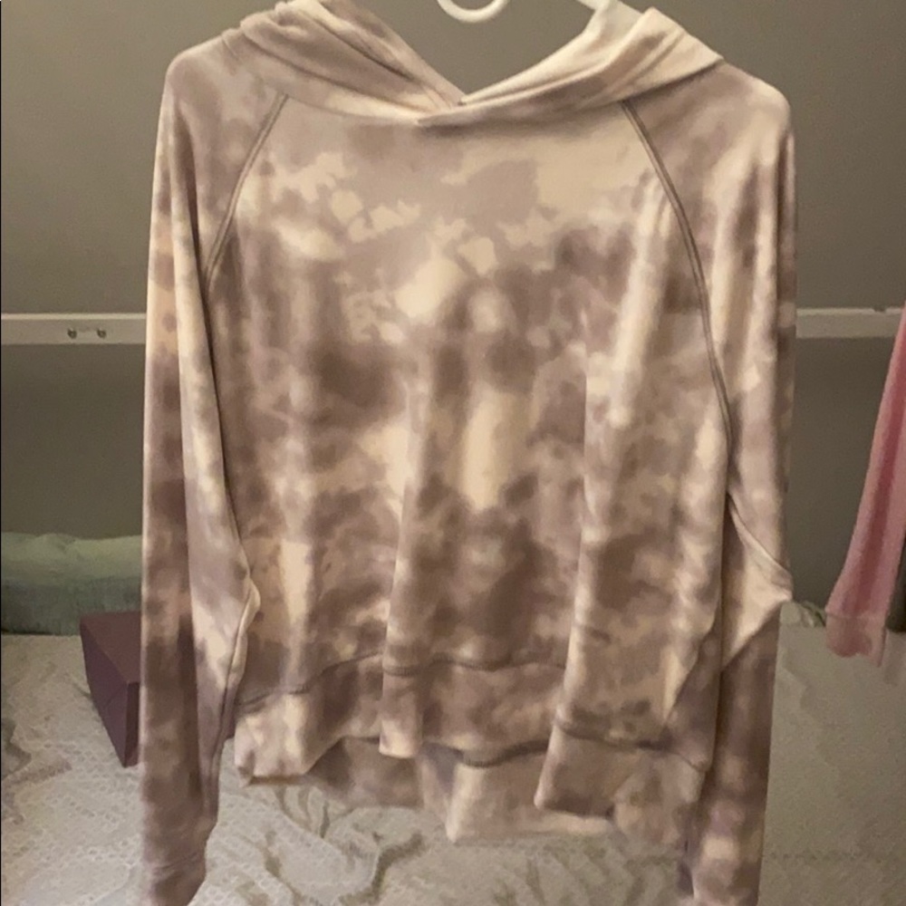 purple and white tie dye lounge shirt